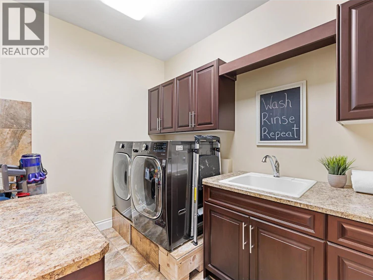 660 Almandine Court, Kelowna, BC, V1W 4Z5 - 34