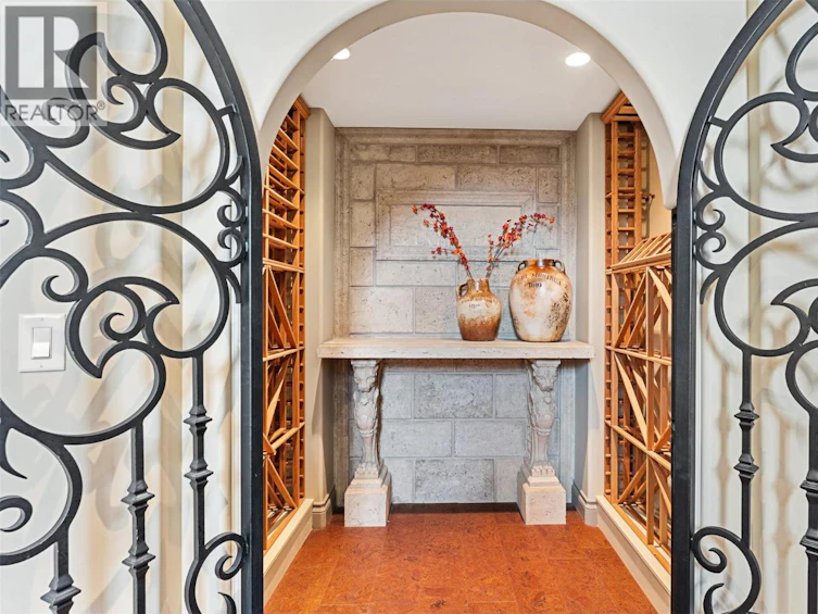 660 Almandine Court, Kelowna, BC, V1W 4Z5 - 45