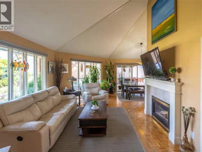 4744 Lakeside Road - 3
