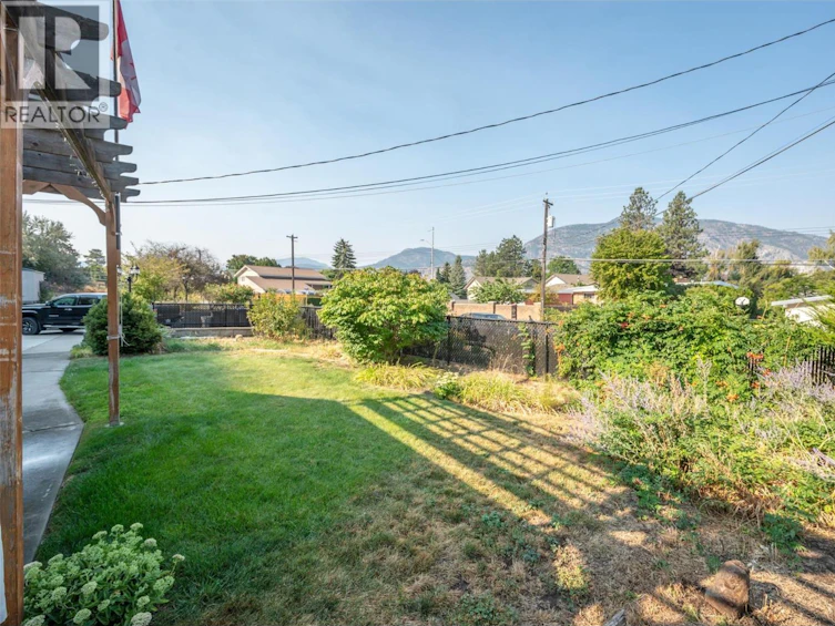 4744 Lakeside Road, Penticton, BC, V2A 8W6 - 27