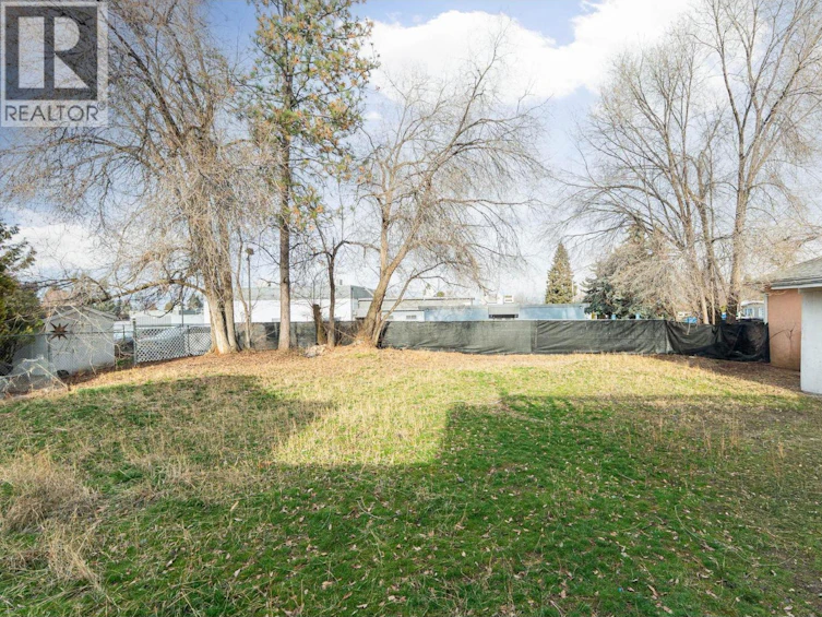 698 Balsam Road, Kelowna, BC, V1W 1B9 - 32
