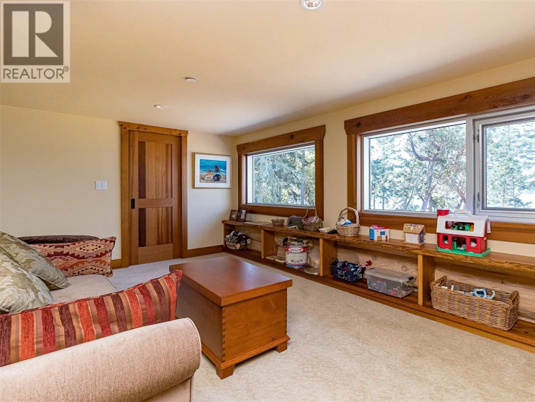 141 Mapleleaf Lane, Sidney Island, BC, V0N 2G0 - 47