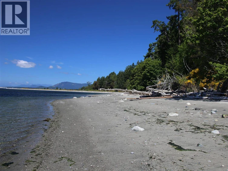 141 Mapleleaf Lane, Sidney Island, BC, V0N 2G0 - 89