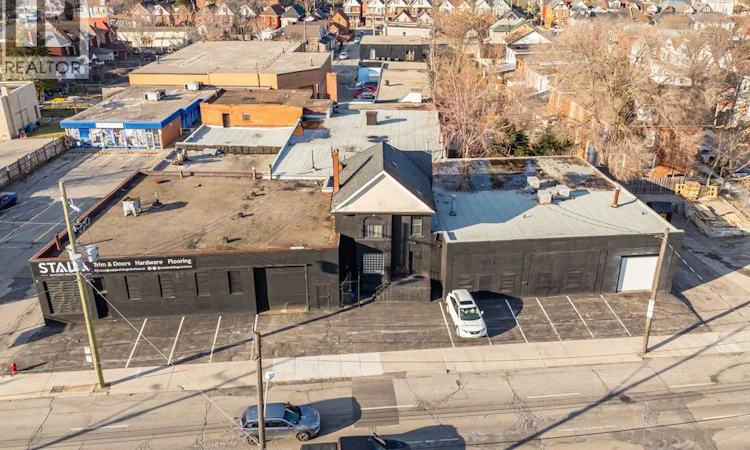 525 Wilson Street
