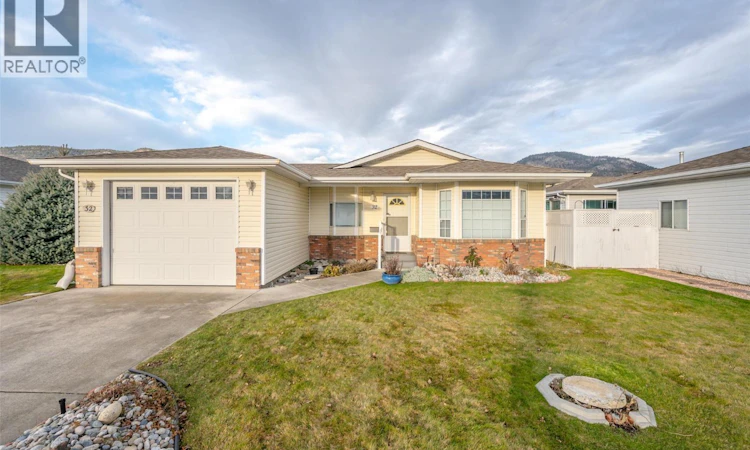32 Kingfisher Drive