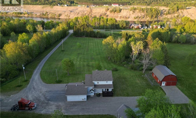 949 River Road West