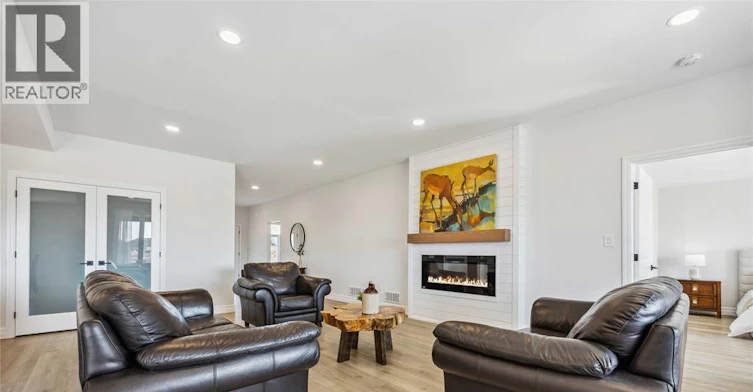 640 Sweetbay Crescent, Sarnia, ON, N7S 0B3 - 9