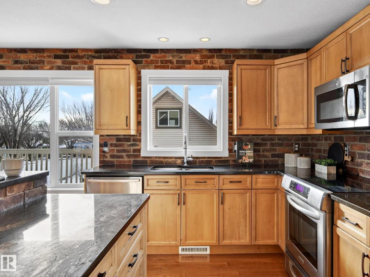 1904 Towne Centre Bv NW, Edmonton, AB, T6R 2W3 - 9