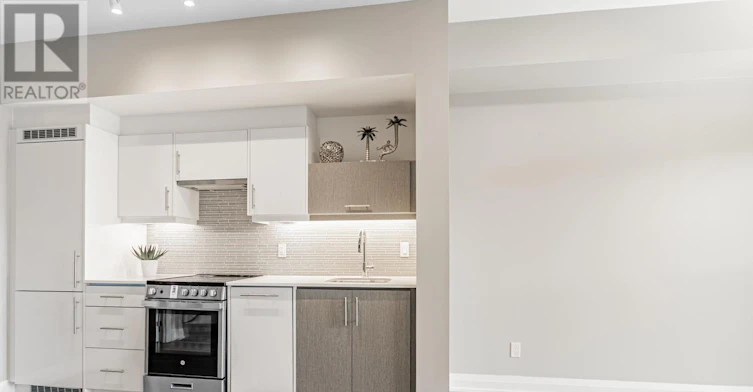 201-181 Huron Street, Toronto, ON, M5T 0C1 - 7