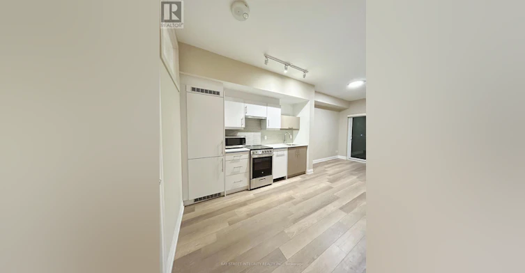 201-181 Huron Street, Toronto, ON, M5T 0C1 - 2