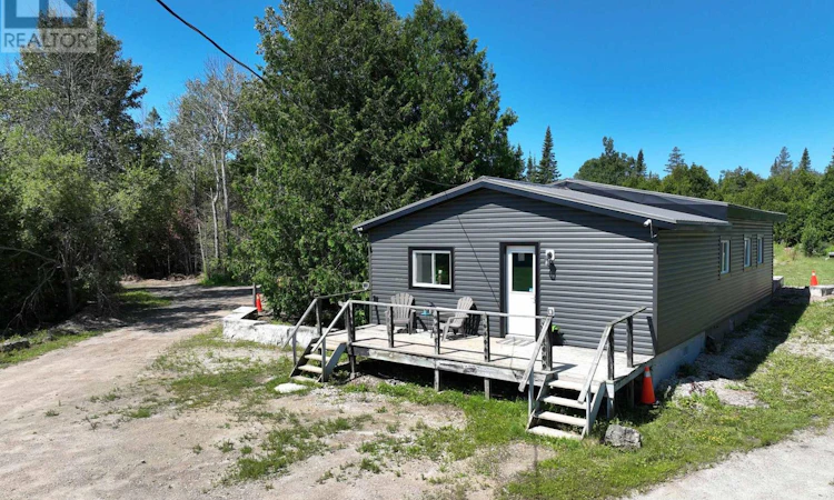 23 Stokes Bay Road