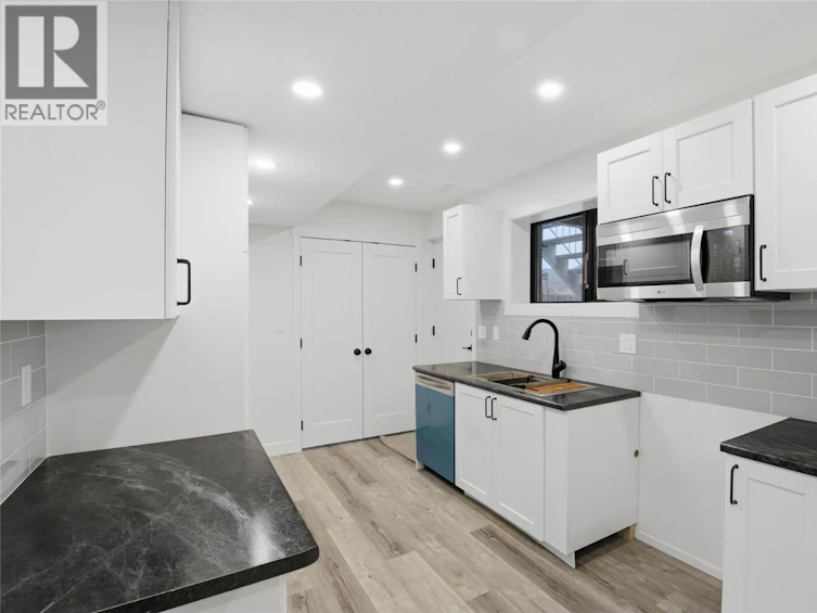 1140 Lethbridge Avenue, Kamloops, BC, V2B 1Y3 - 19