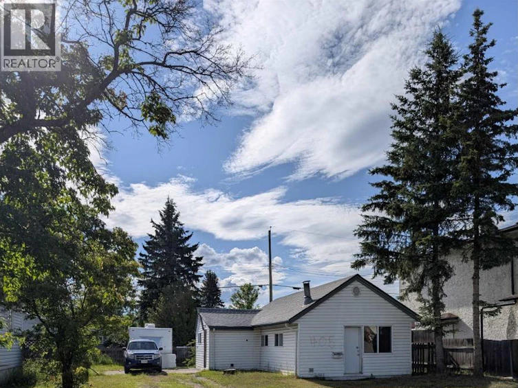 405 Moffat Street, Prince George, BC, V2M 3L4 - 2