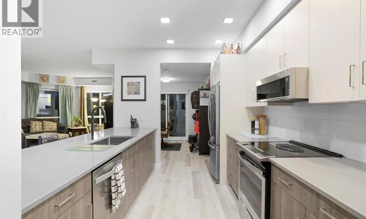 306-2301 Carrington Road