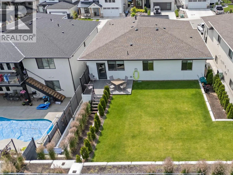 712 Lake Court, West Kelowna, BC, V1Z 0A3 - 42