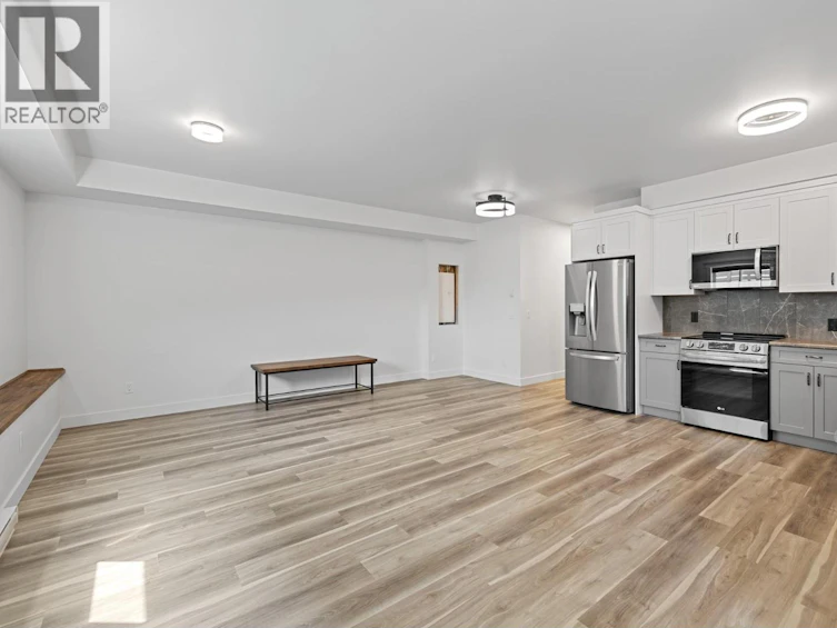 712 Lake Court, West Kelowna, BC, V1Z 0A3 - 35