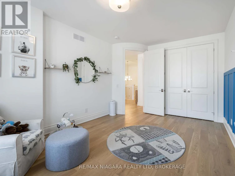 15 Arbourvale Common Road, St. Catharines, ON, L2T 3B7 - 23