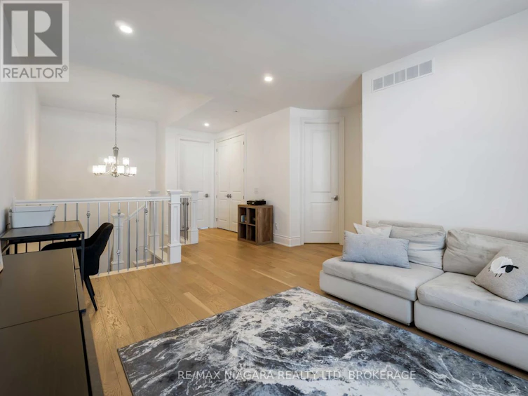 15 Arbourvale Common Road, St. Catharines, ON, L2T 3B7 - 19