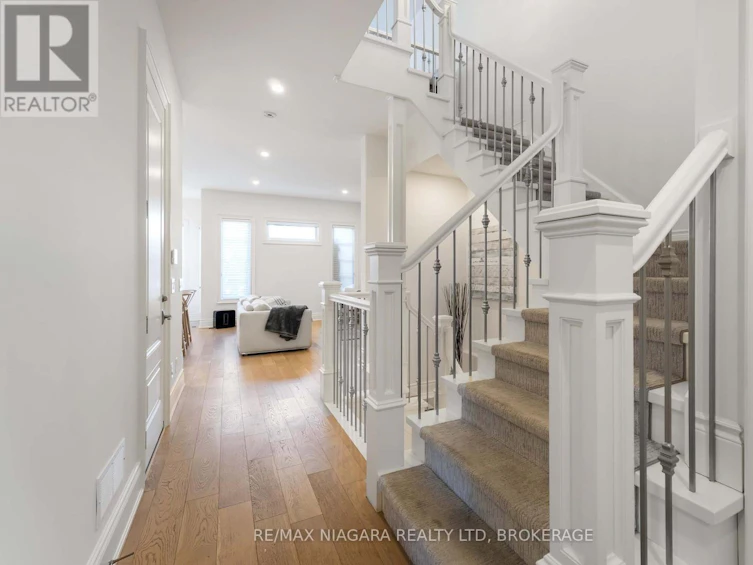 15 Arbourvale Common Road, St. Catharines, ON, L2T 3B7 - 6