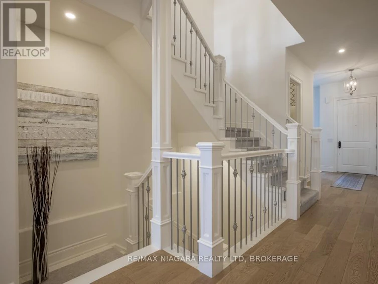 15 Arbourvale Common Road, St. Catharines, ON, L2T 3B7 - 7