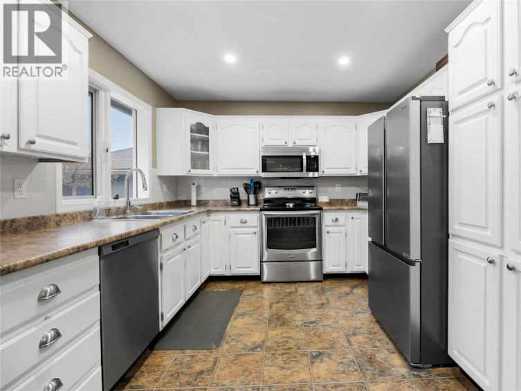232 Moubray Road, Kelowna, BC, V1V 1S4 - 11