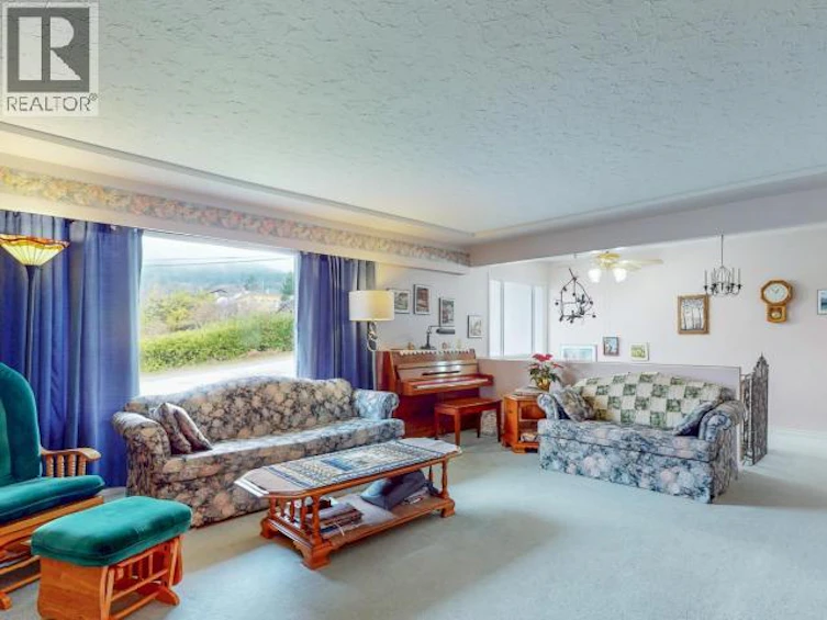 6184 Columbia Street, Powell River, BC, V8A 4T4 - 20