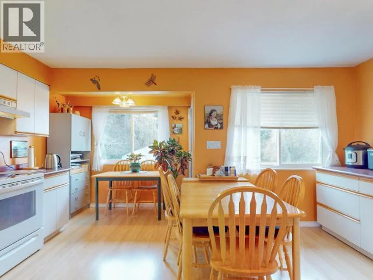 6184 Columbia Street, Powell River, BC, V8A 4T4 - 22