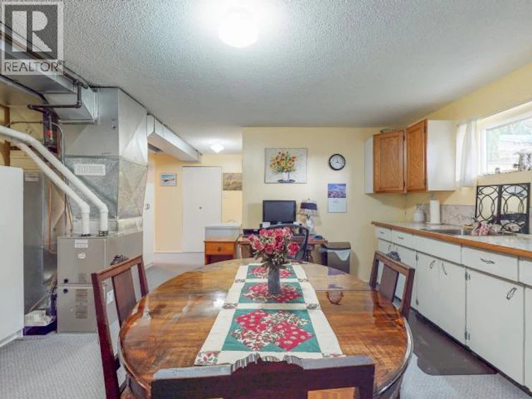 6184 Columbia Street, Powell River, BC, V8A 4T4 - 31