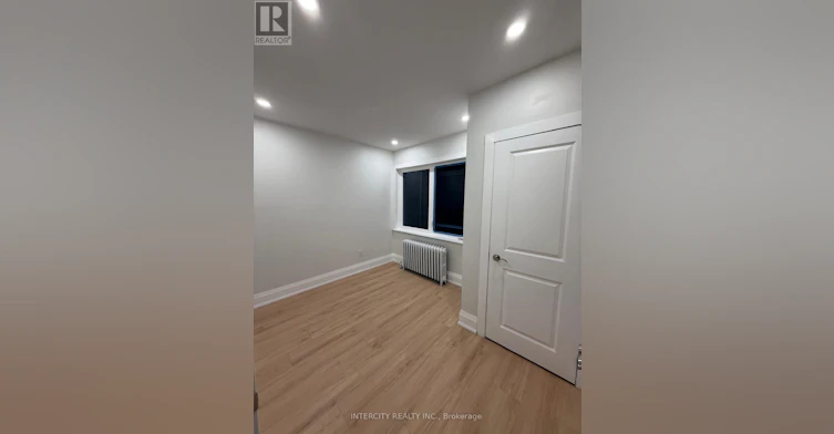 MAIN FLR-380 Clinton Street, Toronto, ON, M6G 2Z2 - 6