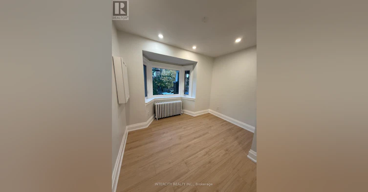 MAIN FLR-380 Clinton Street, Toronto, ON, M6G 2Z2 - 5
