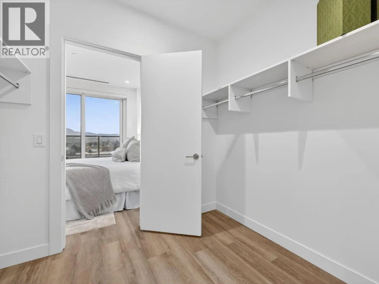 713-3340 Lakeshore Road, Kelowna, BC, V1W 3S9 - 24