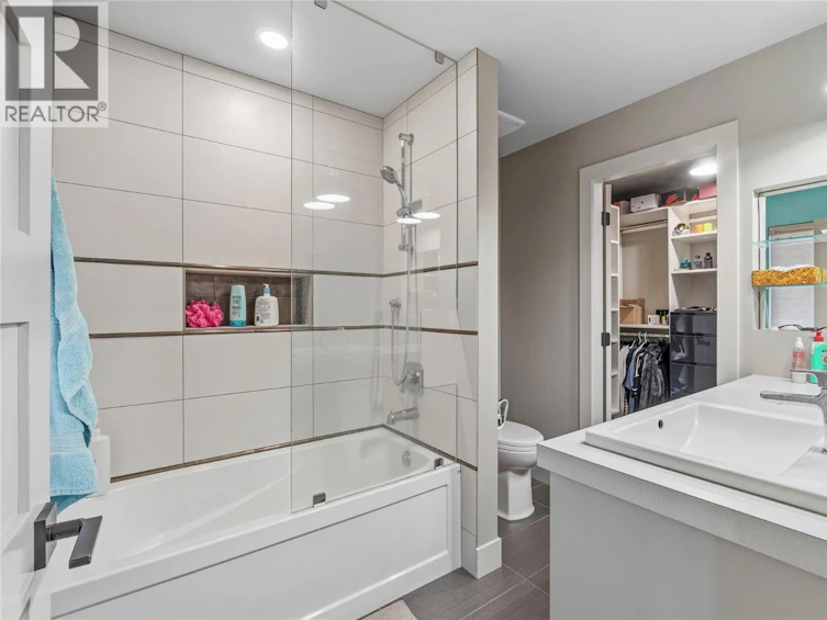 1555 Kicking Horse Way, Kamloops, BC, V2E 2T6 - 43
