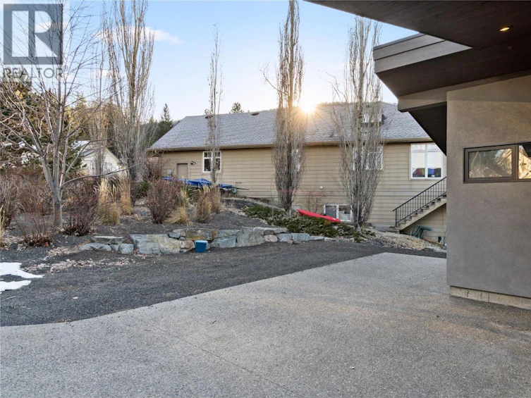 1555 Kicking Horse Way, Kamloops, BC, V2E 2T6 - 48