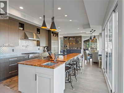 1555 Kicking Horse Way - 5