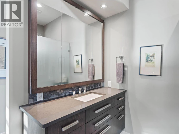 1555 Kicking Horse Way, Kamloops, BC, V2E 2T6 - 25