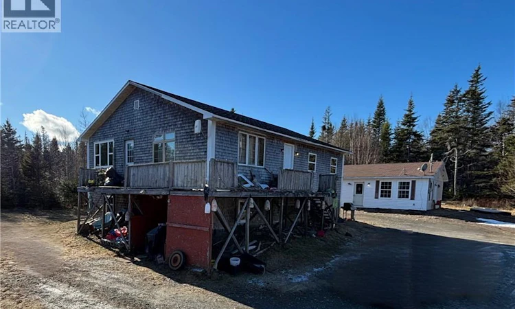 36 Leonard Drive