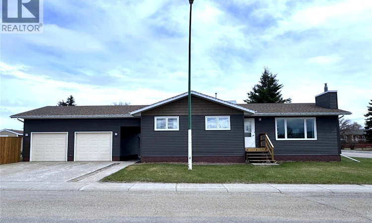 415 3rd Avenue W