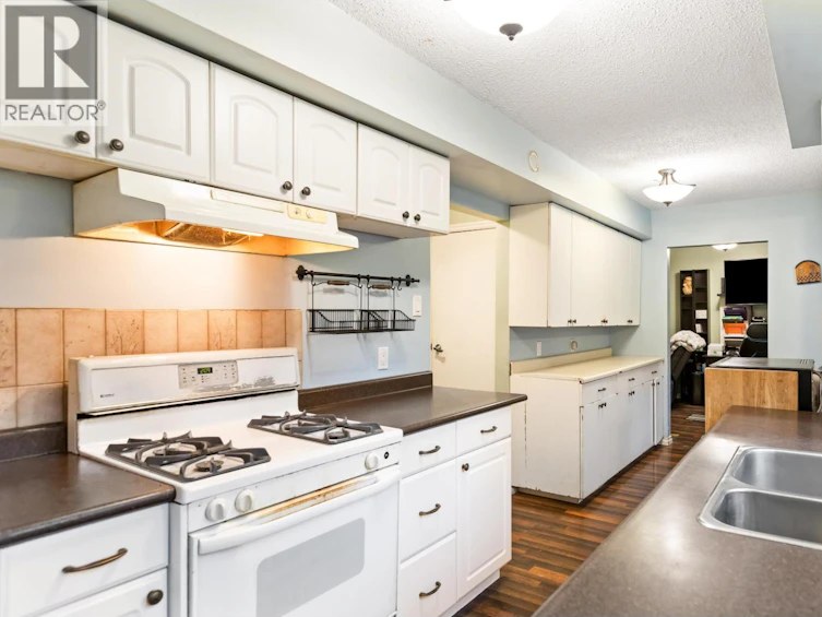 21127 Wicklund Avenue, Maple Ridge, BC, V2X 3S1 - 13