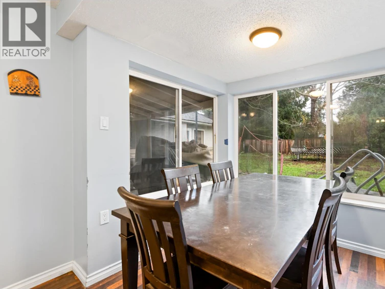 21127 Wicklund Avenue, Maple Ridge, BC, V2X 3S1 - 7
