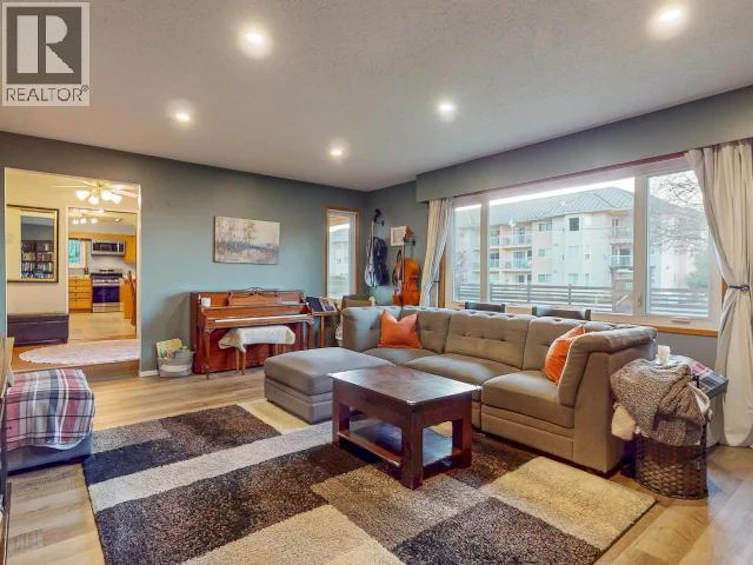 4678 Ontario Avenue, Powell River, BC, V8A 5L6 - 25
