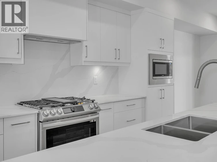 121-5300 Main Street, Kelowna, BC, V1W 0C1 - 11