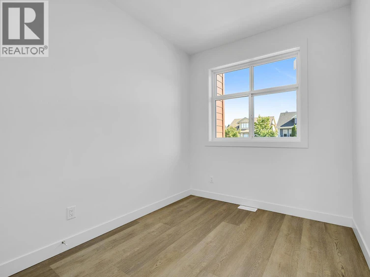 121-5300 Main Street, Kelowna, BC, V1W 0C1 - 29