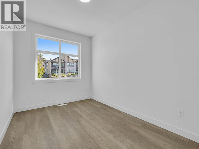 121-5300 Main Street, Kelowna, BC, V1W 0C1 - 32