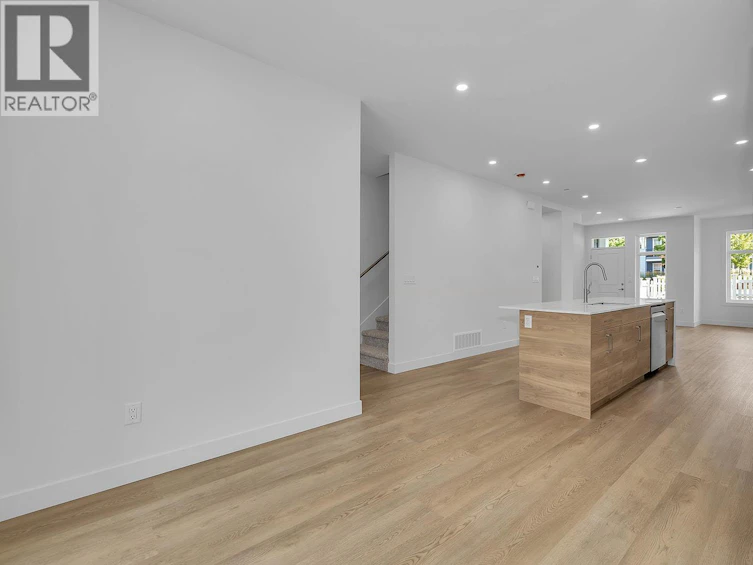121-5300 Main Street, Kelowna, BC, V1W 0C1 - 18