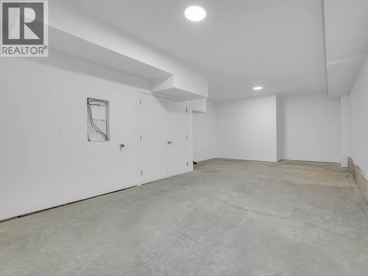 121-5300 Main Street, Kelowna, BC, V1W 0C1 - 38