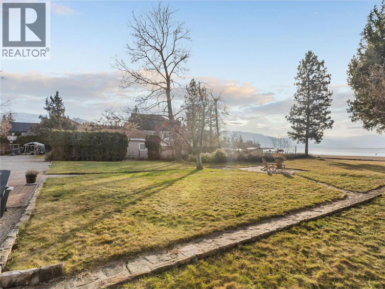4158 Lakeshore Road, Kelowna, BC, V1W 1V9 - 31
