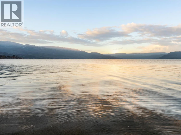 4164 Lakeshore Road, Kelowna, BC, V1W 1V9 - 52