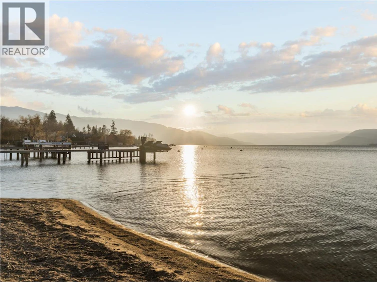 4164 Lakeshore Road, Kelowna, BC, V1W 1V9 - 48