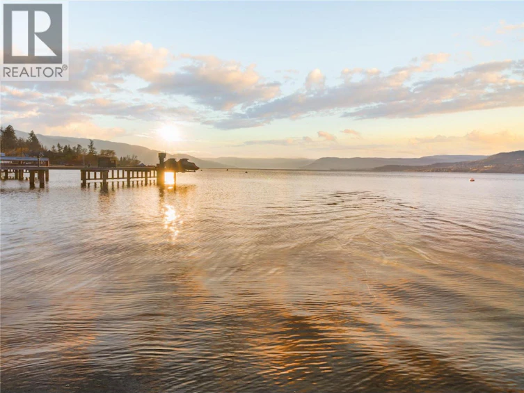 4164 Lakeshore Road, Kelowna, BC, V1W 1V9 - 44