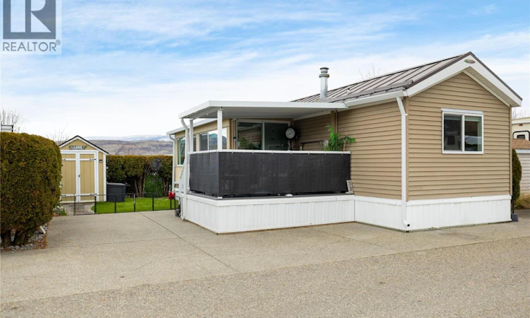 33-8000 Highland Road